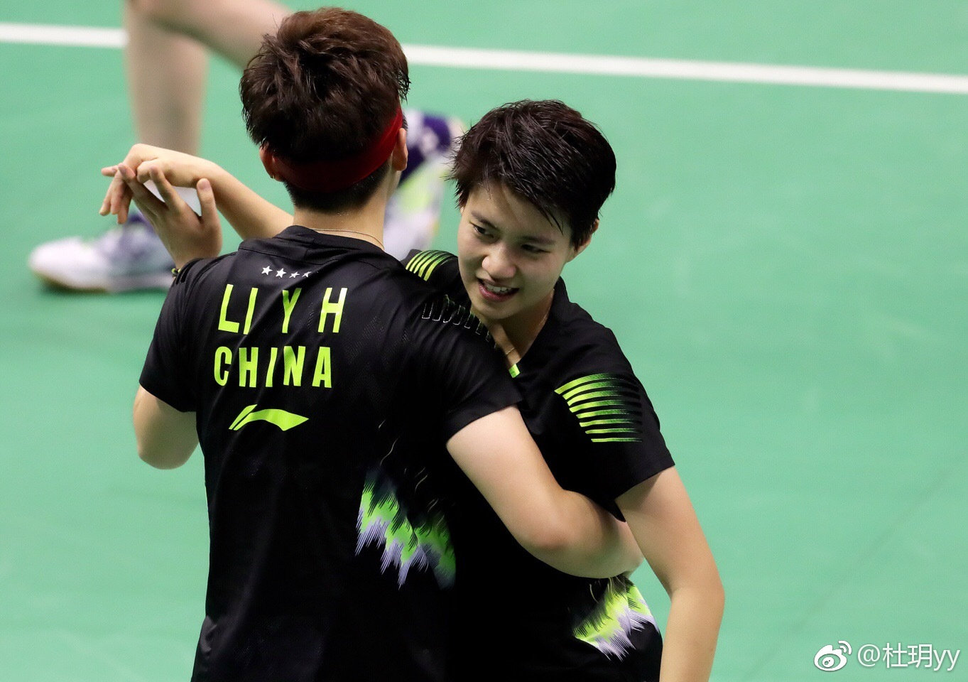 包含印尼队完胜丹麦队，辛杜刷新纪录的词条