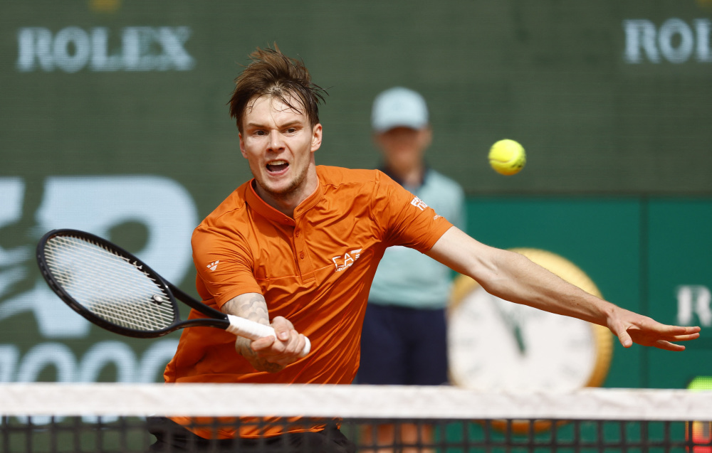 关于ATP总决赛鏖战蒙特卡洛大师赛，兹维列夫状态火热的信息