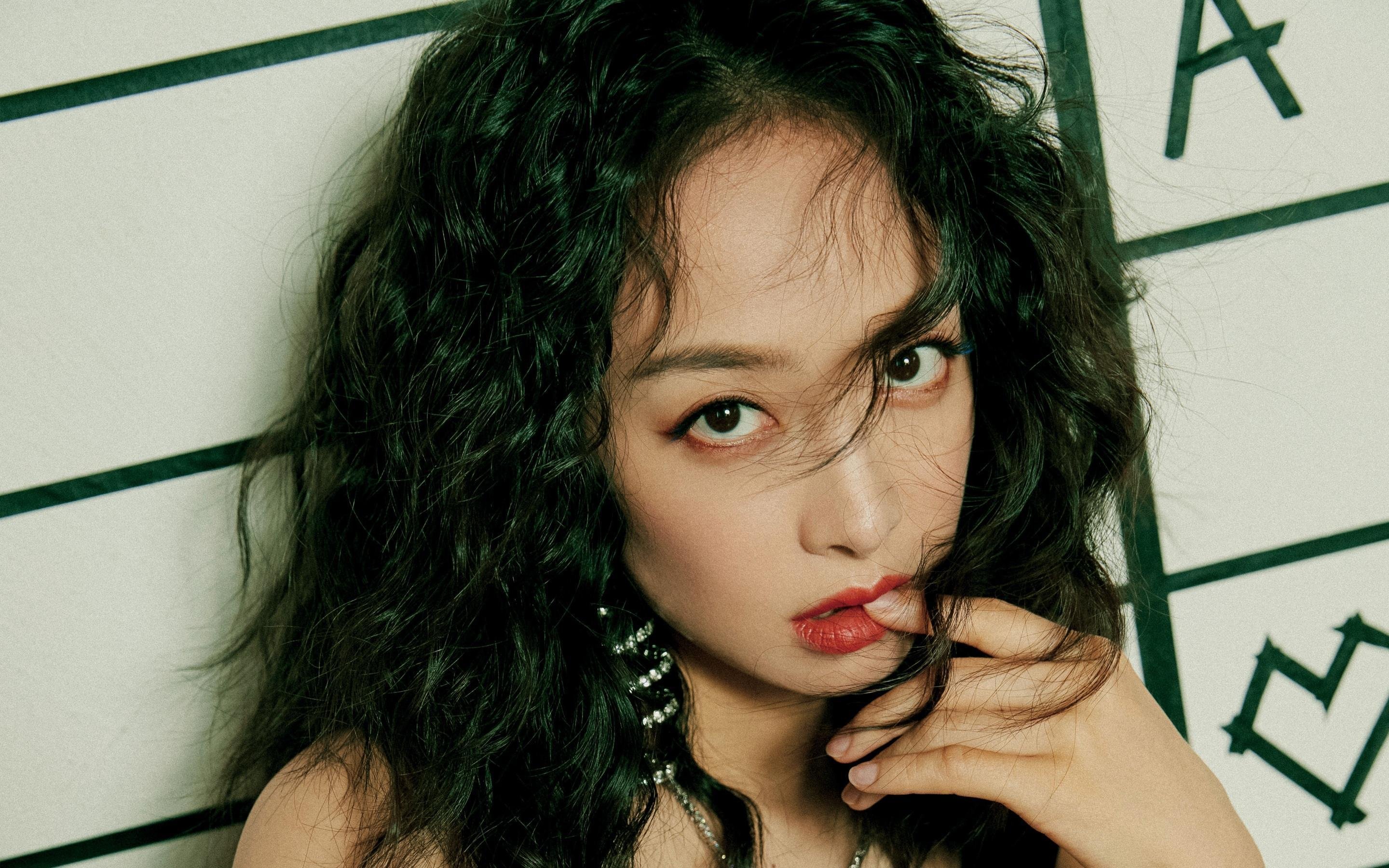 银幕速报，极限街角与持久时钟